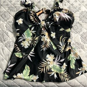 1X Tankini Black Floral Swim Top 1x